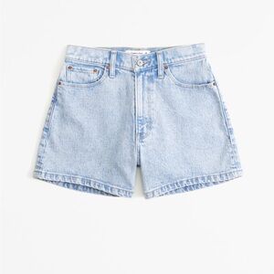 Abercrombie & Fitch Curve Love High Rise 4” Mom Short